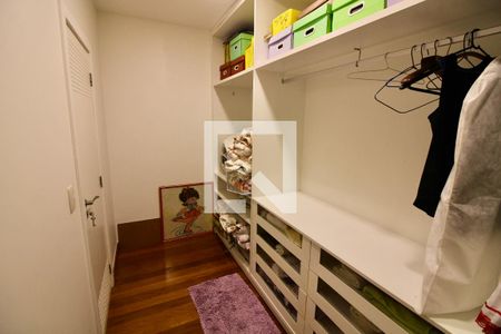 Casa à venda com 560m², 7 quartos e sem vagaCloset da suíte 3