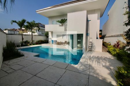 Casa à venda com 560m², 7 quartos e sem vagaPiscina