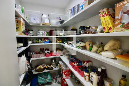 Casa à venda com 560m², 7 quartos e sem vagaDespensa