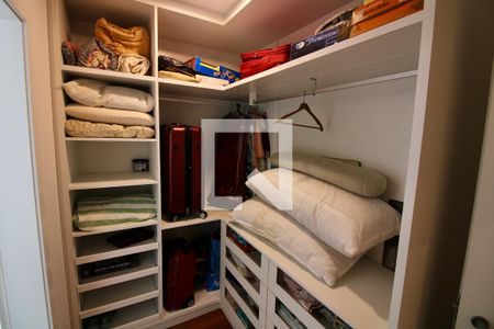 Casa à venda com 560m², 7 quartos e sem vagaCloset da suíte 2