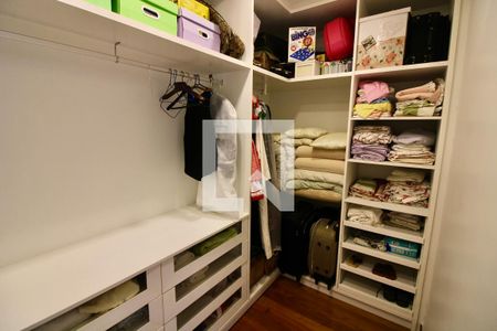 Casa à venda com 560m², 7 quartos e sem vagaCloset da suíte 3