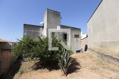 Casa à venda com 203m², 4 quartos e 2 vagasQuintal