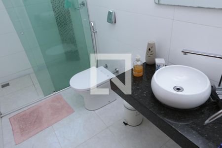 Casa à venda com 203m², 4 quartos e 2 vagasBanheiro Social