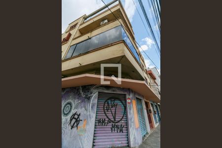 Apartamento à venda com 80m², 2 quartos e sem vagaFachada