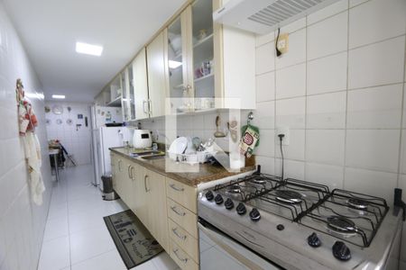 Cozinha de apartamento à venda com 3 quartos, 109m² em Barra da Tijuca, Rio de Janeiro