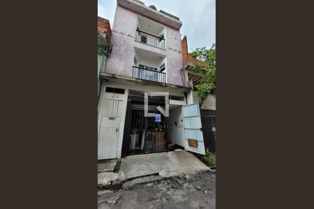 Casa para alugar com 300m², 1 quarto e sem vaga Casa para alugar com 300m², 1 quarto e sem vagaFachada