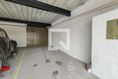 Apartamento à venda com 300m², 3 quartos e 1 vaga Apartamento à venda com 300m², 3 quartos e 1 vagaGaragem