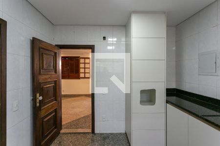Apartamento à venda com 300m², 3 quartos e 1 vaga Apartamento à venda com 300m², 3 quartos e 1 vagaCozinha