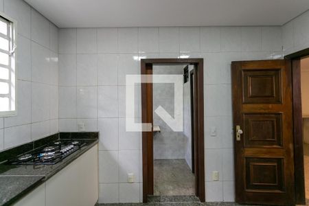 Apartamento à venda com 300m², 3 quartos e 1 vaga Apartamento à venda com 300m², 3 quartos e 1 vagaCozinha