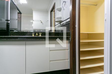 Apartamento à venda com 300m², 3 quartos e 1 vaga Apartamento à venda com 300m², 3 quartos e 1 vagaBanheiro da Suíte 3
