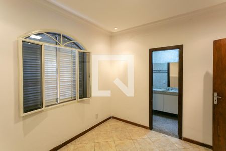 Apartamento à venda com 300m², 3 quartos e 1 vaga Apartamento à venda com 300m², 3 quartos e 1 vagaSuíte 1