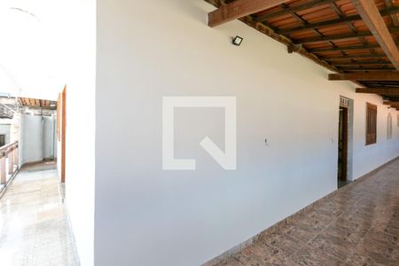 Apartamento à venda com 300m², 3 quartos e 1 vaga Apartamento à venda com 300m², 3 quartos e 1 vagaVaranda