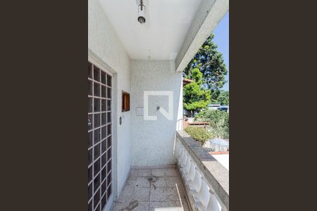 Casa à venda com 210m², 3 quartos e 2 vagasVaranda sala multiuso