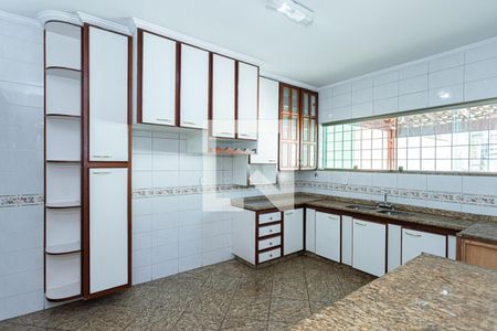 Casa à venda com 210m², 3 quartos e 2 vagasCozinha