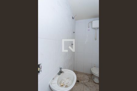 Casa à venda com 210m², 3 quartos e 2 vagasBanheiro de serviço