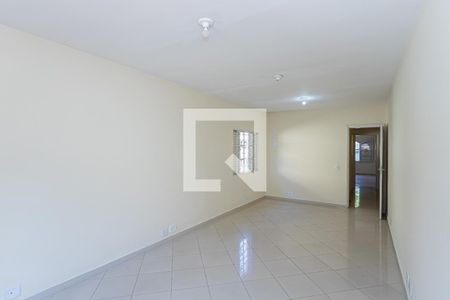 Casa à venda com 210m², 3 quartos e 2 vagasQuarto