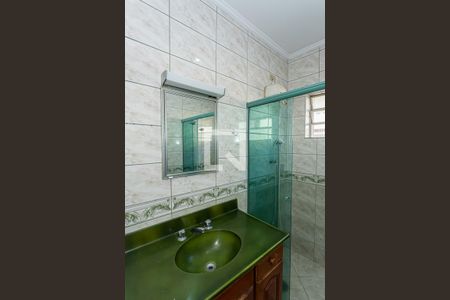 Casa à venda com 210m², 3 quartos e 2 vagasBanheiro suite