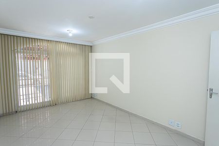 Sala  de casa à venda com 3 quartos, 210m² em Chácara Inglesa, São Paulo