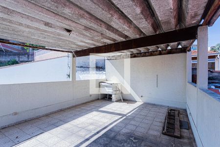 Casa à venda com 210m², 3 quartos e 2 vagasTerraço