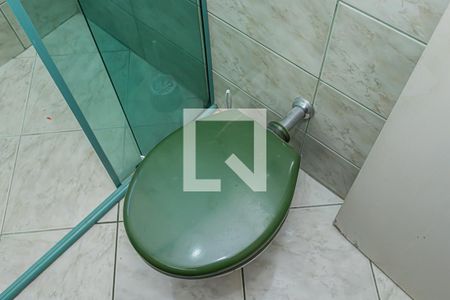 Casa à venda com 210m², 3 quartos e 2 vagasBanheiro suite