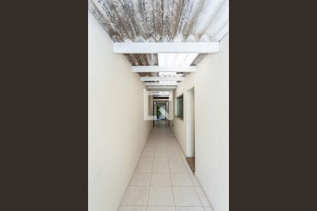 Casa à venda com 210m², 3 quartos e 2 vagasCorredor