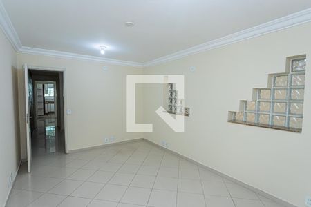 Sala  de casa à venda com 3 quartos, 210m² em Chácara Inglesa, São Paulo