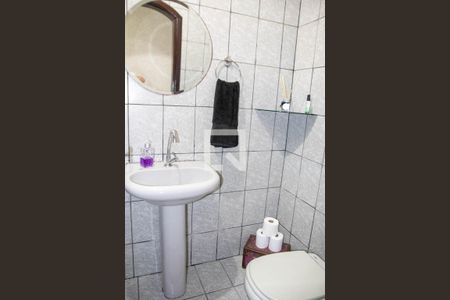 Casa à venda com 140m², 5 quartos e 3 vagasBanheiro 3