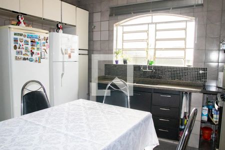 Casa à venda com 140m², 5 quartos e 3 vagasCozinha