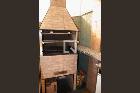 Casa à venda com 140m², 5 quartos e 3 vagasChurrasqueira