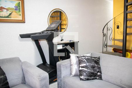 Sala de casa à venda com 5 quartos, 140m² em Vila Medeiros, São Paulo