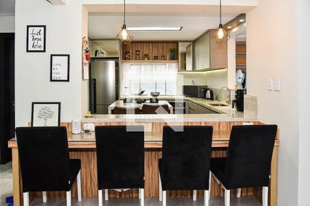 Casa à venda com 240m², 3 quartos e 3 vagasCozinha
