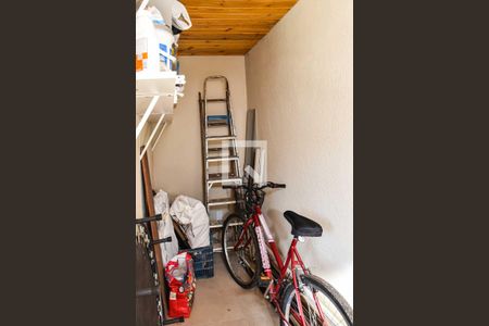 Casa à venda com 240m², 3 quartos e 3 vagasÁrea de Serviço