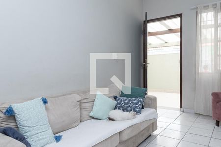 Sala de casa à venda com 2 quartos, 109m² em Jardim Santa Francisca, Guarulhos