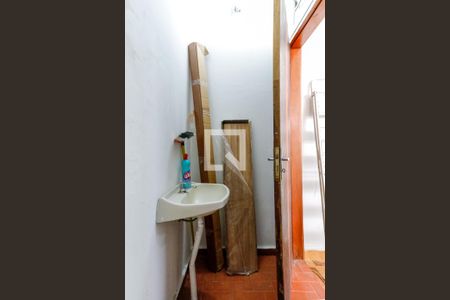 Casa à venda com 198m², 3 quartos e 2 vagas Casa à venda com 198m², 3 quartos e 2 vagasBanheiro do Escritório