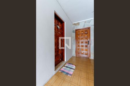 Casa à venda com 198m², 3 quartos e 2 vagas Casa à venda com 198m², 3 quartos e 2 vagasÁrea Entrada