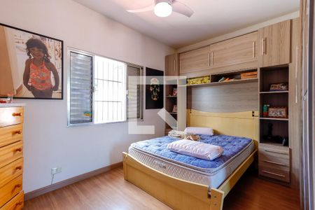 Casa à venda com 198m², 3 quartos e 2 vagas Casa à venda com 198m², 3 quartos e 2 vagasQuarto 2