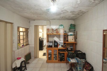 Casa à venda com 250m², 3 quartos e 2 vagasQuarto de Serviço