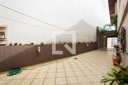 Casa à venda com 269m², 3 quartos e 7 vagasQuintal