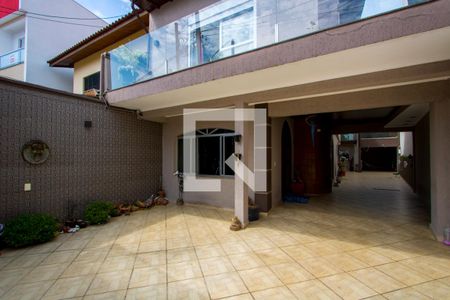 Casa à venda com 269m², 3 quartos e 7 vagasQuintal