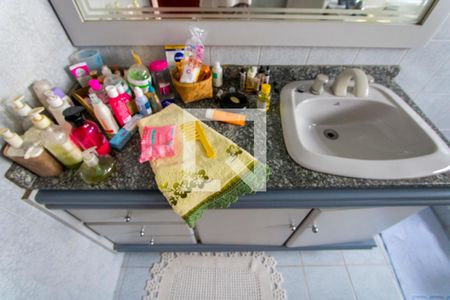 Casa à venda com 269m², 3 quartos e 7 vagasBanheiro do quarto 1