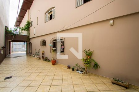 Casa à venda com 269m², 3 quartos e 7 vagasQuintal