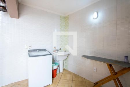 Casa à venda com 269m², 3 quartos e 7 vagasÁrea de serviço