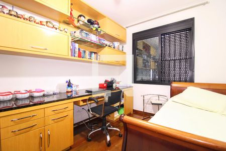 Quarto  de apartamento à venda com 4 quartos, 151m² em Serra, Belo Horizonte