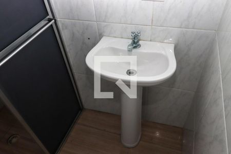 Banheiro de casa para alugar com 1 quarto, 60m² em Vila Matilde, São Paulo