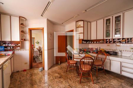 Apartamento à venda com 298m², 4 quartos e 4 vagas Apartamento à venda com 298m², 4 quartos e 4 vagasCozinha