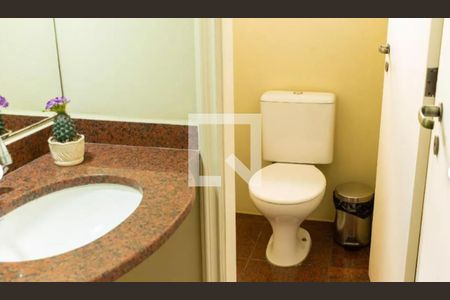 Apartamento à venda com 298m², 4 quartos e 4 vagas Apartamento à venda com 298m², 4 quartos e 4 vagasÁrea Comum - Salão de Festas