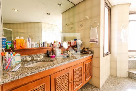 Apartamento à venda com 298m², 4 quartos e 4 vagas Apartamento à venda com 298m², 4 quartos e 4 vagasBanheiro - Suíte Principal 4