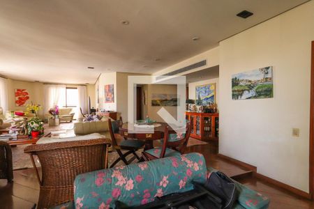 Apartamento à venda com 298m², 4 quartos e 4 vagas Apartamento à venda com 298m², 4 quartos e 4 vagasSala de Estar