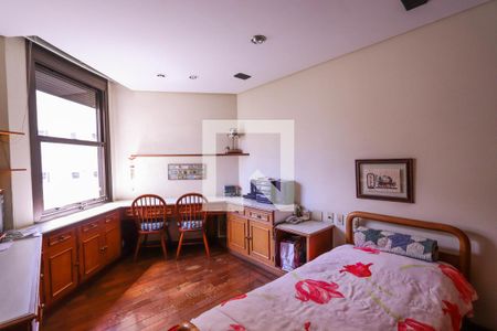 Apartamento à venda com 298m², 4 quartos e 4 vagas Apartamento à venda com 298m², 4 quartos e 4 vagasSuíte 3