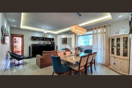 Apartamento à venda com 140m², 4 quartos e 3 vagas